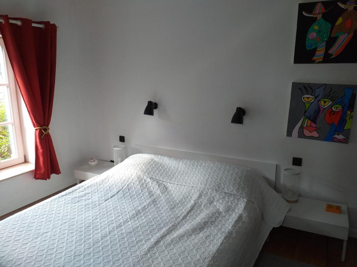 Maison De Vacances, Gite "Le Vieux Logis" A Profondeville Bagian luar foto